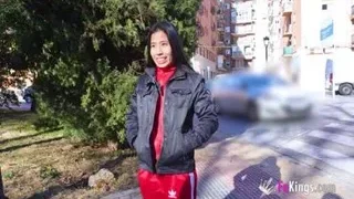 Llega la asiatica latina Lore Hot